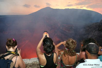 El impresionante lago de lava del Volcán Masaya