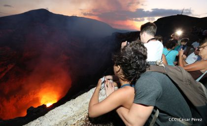 El impresionante lago de lava del Volcán Masaya