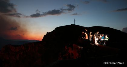 El impresionante lago de lava del Volcán Masaya