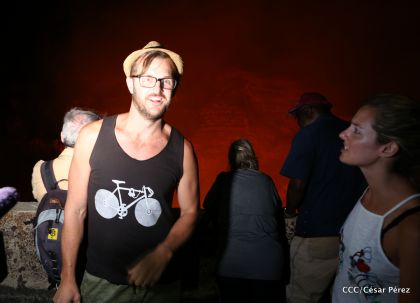 El impresionante lago de lava del Volcán Masaya