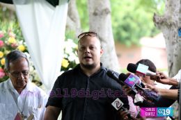 Familiares y amigos dan el último adiós al periodista Marcio Vargas