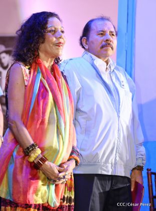 Daniel y Rosario celebran 121 Aniversario del Natalicio del General Sandino