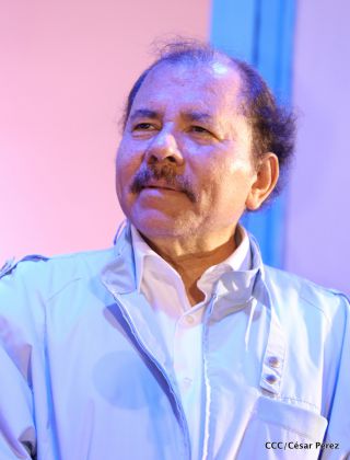 Daniel y Rosario celebran 121 Aniversario del Natalicio del General Sandino