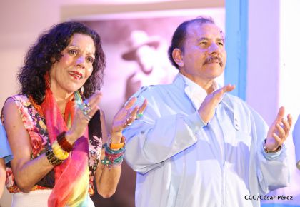 Daniel y Rosario celebran 121 Aniversario del Natalicio del General Sandino