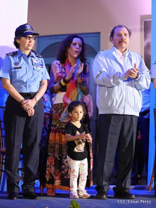 Daniel y Rosario celebran 121 Aniversario del Natalicio del General Sandino