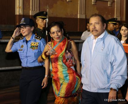 Daniel y Rosario celebran 121 Aniversario del Natalicio del General Sandino