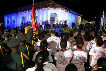 Daniel y Rosario celebran 121 Aniversario del Natalicio del General Sandino