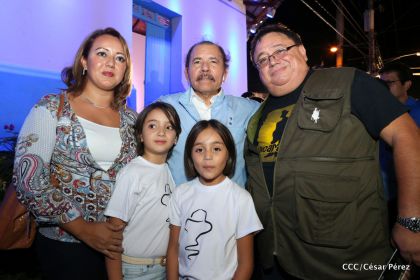 Daniel y Rosario celebran 121 Aniversario del Natalicio del General Sandino