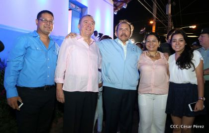 Daniel y Rosario celebran 121 Aniversario del Natalicio del General Sandino