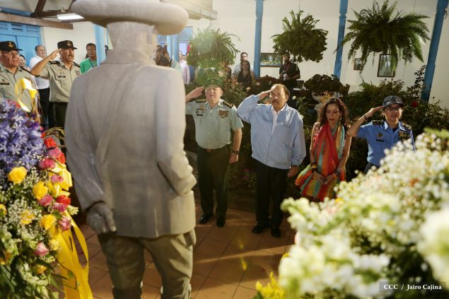Daniel y Rosario celebran 121 Aniversario del Natalicio del General Sandino