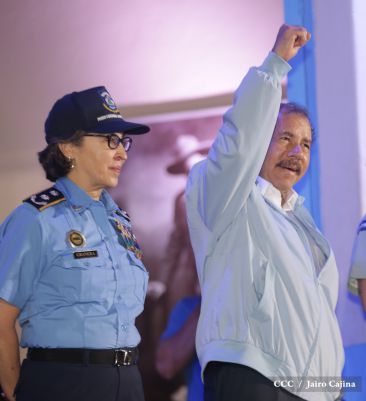 Daniel y Rosario celebran 121 Aniversario del Natalicio del General Sandino