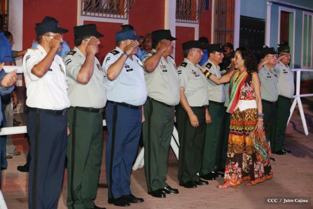 Daniel y Rosario celebran 121 Aniversario del Natalicio del General Sandino
