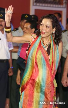 Daniel y Rosario celebran 121 Aniversario del Natalicio del General Sandino