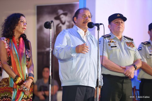 Daniel y Rosario celebran 121 Aniversario del Natalicio del General Sandino