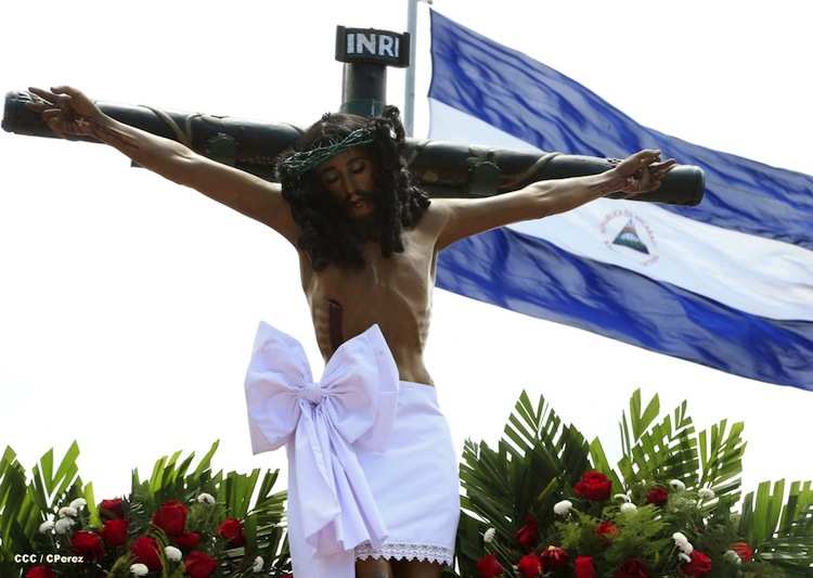 Viacrucis de Viernes Santo en Managua