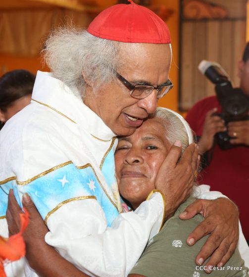 Celebran con júbilo y devoción a María Auxiliadora en Los Altos, Nindirí