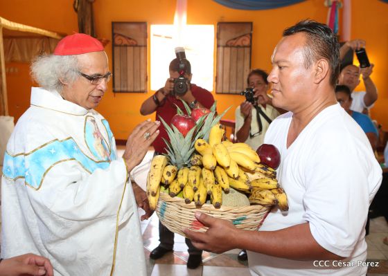 Celebran con júbilo y devoción a María Auxiliadora en Los Altos, Nindirí