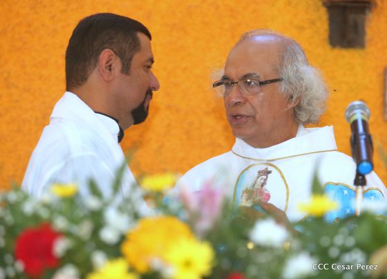 Celebran con júbilo y devoción a María Auxiliadora en Los Altos, Nindirí
