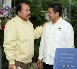 Daniel y Rosario reciben al presidente de Honduras, Juan Orlando Hernández