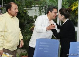 Daniel y Rosario reciben al presidente de Honduras, Juan Orlando Hernández