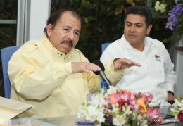 Daniel y Rosario reciben al presidente de Honduras, Juan Orlando Hernández