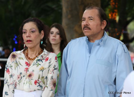Daniel y Rosario rinden homenaje al Comandante Carlos Fonseca en su 80 Natalicio