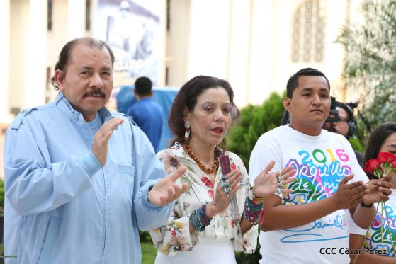 Daniel y Rosario rinden homenaje al Comandante Carlos Fonseca en su 80 Natalicio