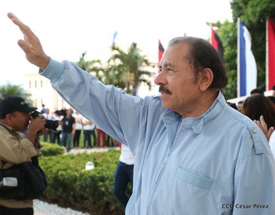 Daniel y Rosario rinden homenaje al Comandante Carlos Fonseca en su 80 Natalicio