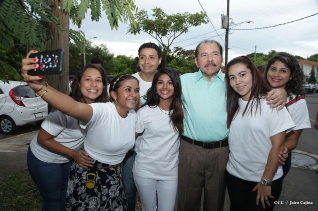 Daniel y Rosario participan del proceso de verificación ciudadana