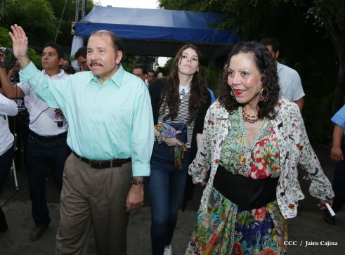 Daniel y Rosario participan del proceso de verificación ciudadana