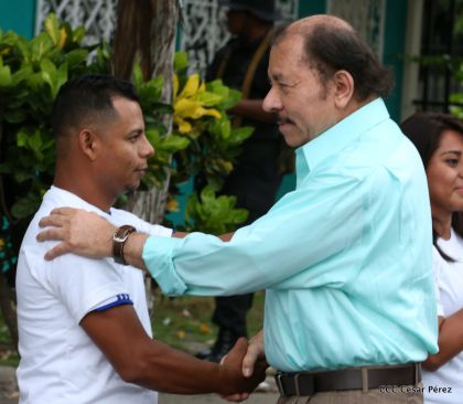 Daniel y Rosario participan del proceso de verificación ciudadana
