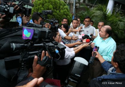 Daniel y Rosario participan del proceso de verificación ciudadana