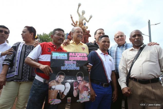 Homenaje al Tricampeón Alexis Argüello