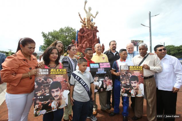 Homenaje al Tricampeón Alexis Argüello