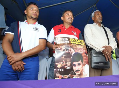 Homenaje al Tricampeón Alexis Argüello