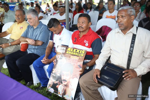 Homenaje al Tricampeón Alexis Argüello
