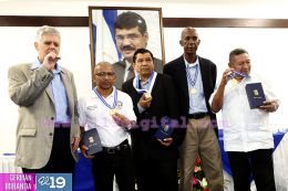Alcaldía de Managua entrega orden Alexis Argüello a personalidades deportivas