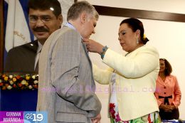 Alcaldía de Managua entrega orden Alexis Argüello a personalidades deportivas