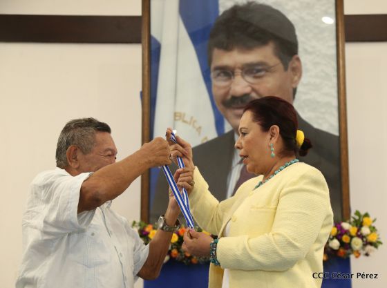 Alcaldía de Managua entrega orden Alexis Argüello a personalidades deportivas