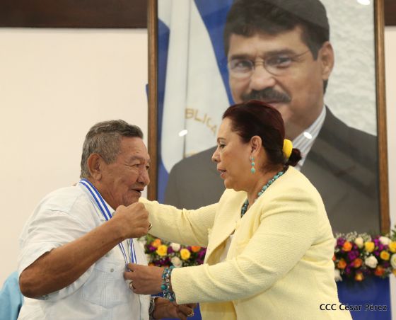 Alcaldía de Managua entrega orden Alexis Argüello a personalidades deportivas