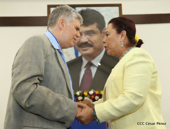 Alcaldía de Managua entrega orden Alexis Argüello a personalidades deportivas