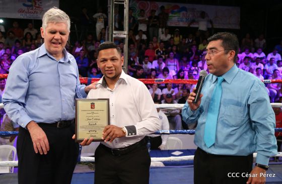 Velada boxística en homenaje a Alexis Argüello