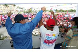 Daniel y Rosario celebran el 37 Aniversario del Repliegue Táctico a Masaya