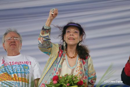 Daniel y Rosario celebran el 37 Aniversario del Repliegue Táctico a Masaya