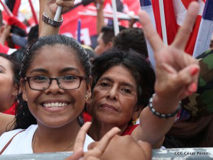 Presidente Daniel y Compañera Rosario en 37 Aniversario del Repliegue a Masaya