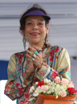 Presidente Daniel y Compañera Rosario en 37 Aniversario del Repliegue a Masaya