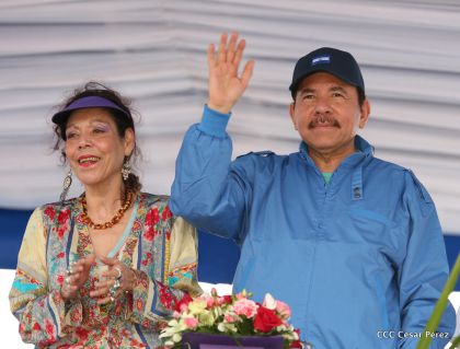 Presidente Daniel y Compañera Rosario en 37 Aniversario del Repliegue a Masaya