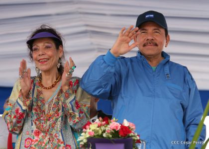 Presidente Daniel y Compañera Rosario en 37 Aniversario del Repliegue a Masaya