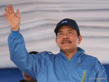 Presidente Daniel y Compañera Rosario en 37 Aniversario del Repliegue a Masaya