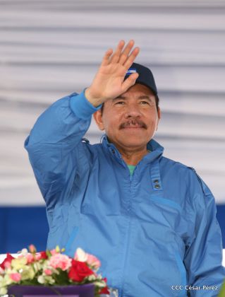 Presidente Daniel y Compañera Rosario en 37 Aniversario del Repliegue a Masaya